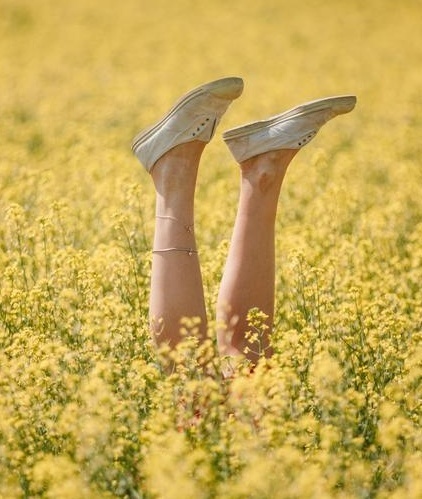 legs-and-yellow-flowers-1-e1587131597589.jpg